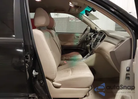 2005 Toyota Highlander V6 from USA, damaged, VIN JTEDP21A050077261